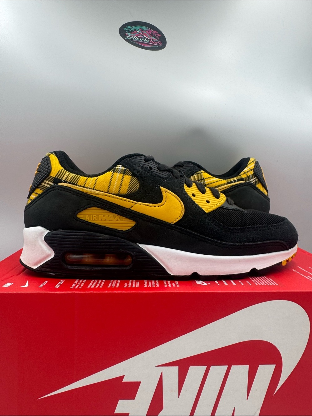 Nike Air Max 90 Black Yellow Ochre Plaid Pre-Owned Size 8.5 Women